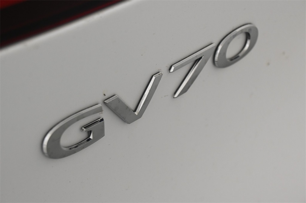 2025 Genesis GV70 2.5T 8