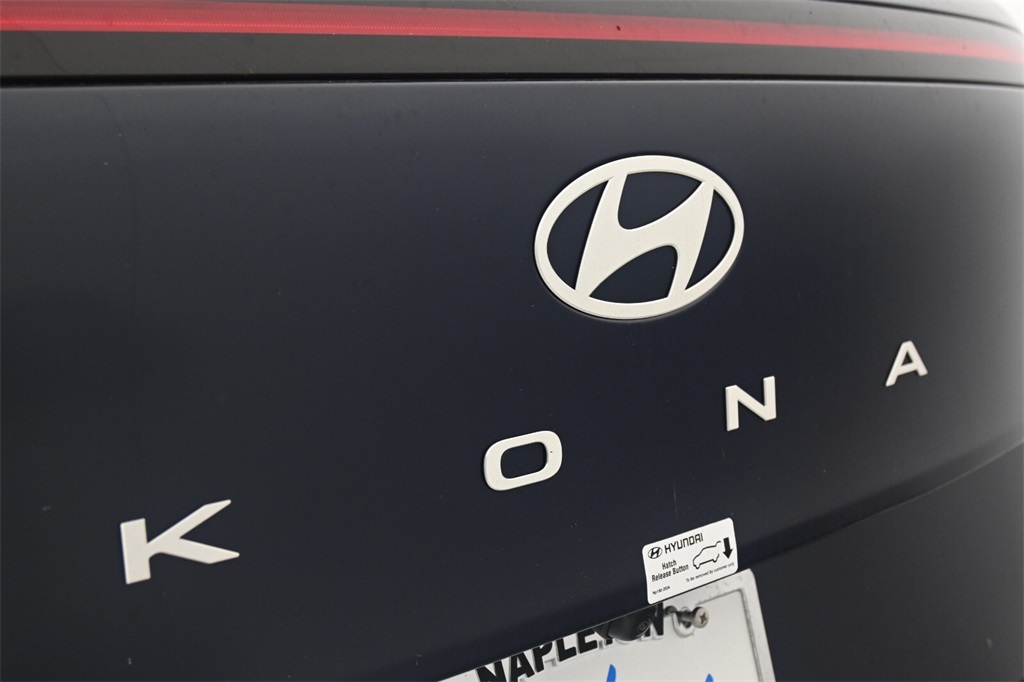 2025 Hyundai Kona SEL 8