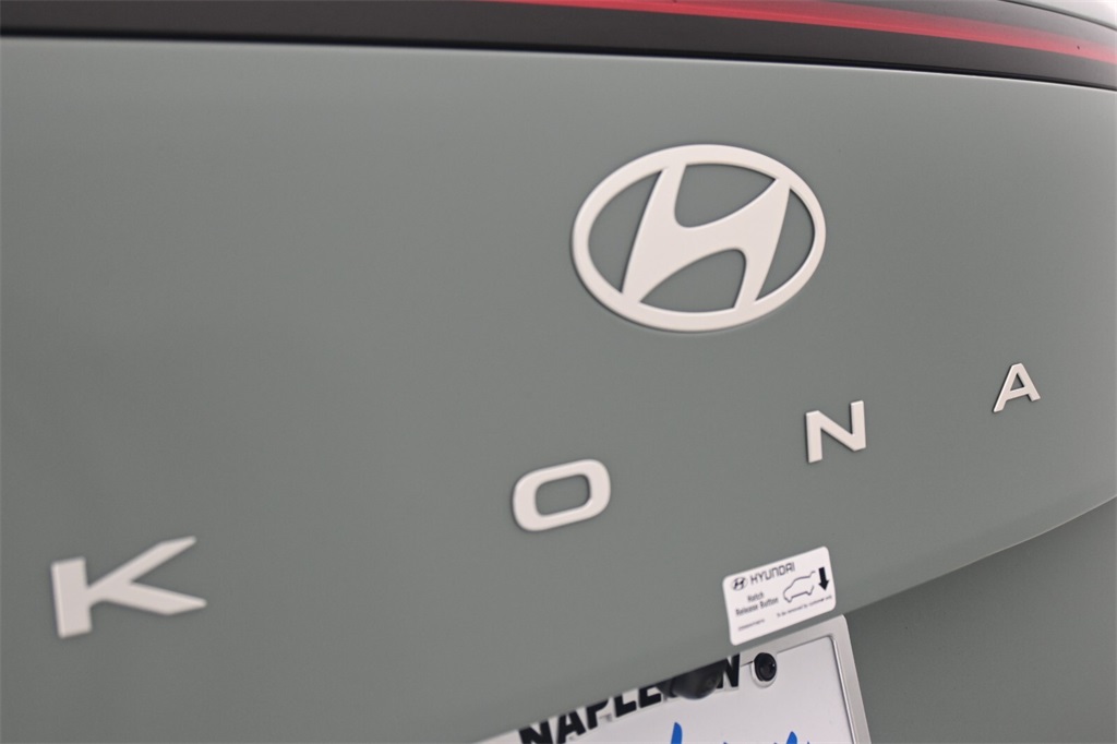 2025 Hyundai Kona SEL 8