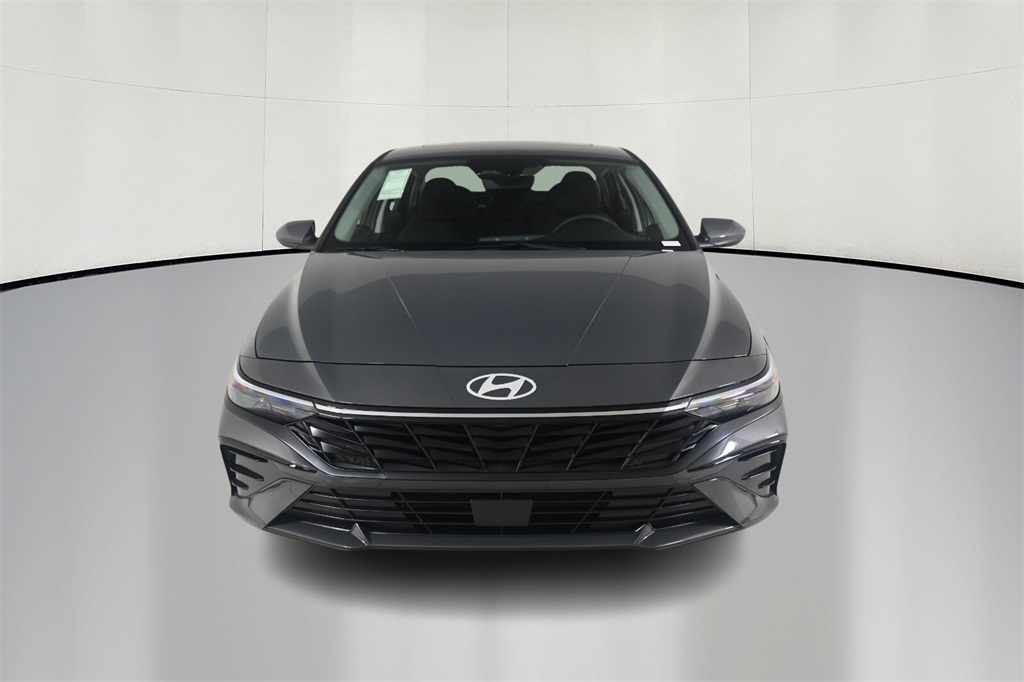 2025 Hyundai Elantra SEL 2