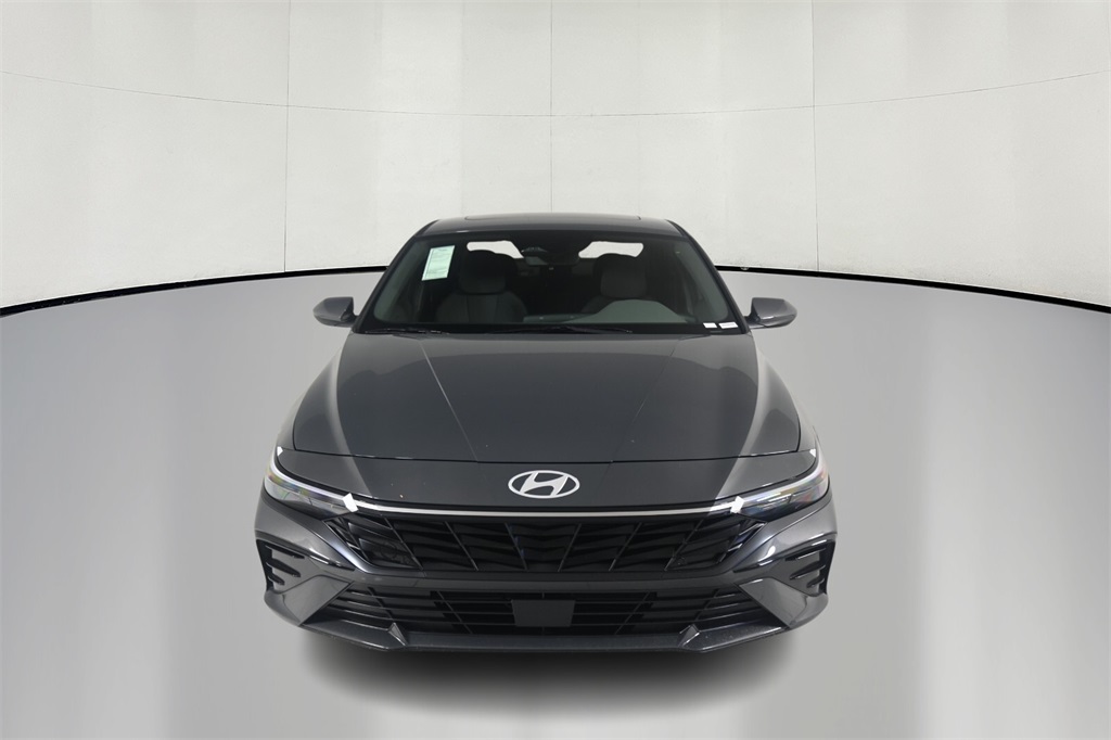 2025 Hyundai Elantra SEL 2