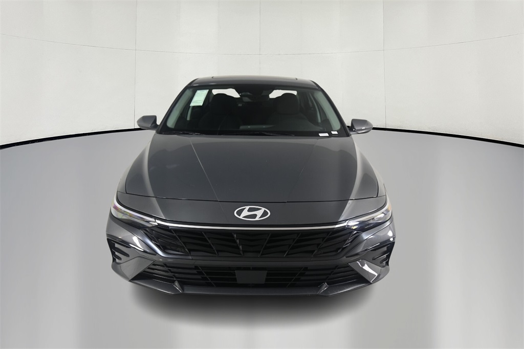 2025 Hyundai Elantra SEL 2