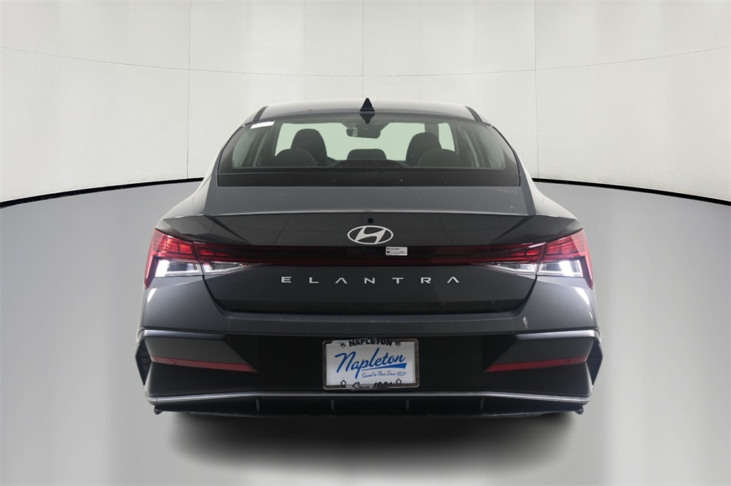 2025 Hyundai Elantra SEL 6