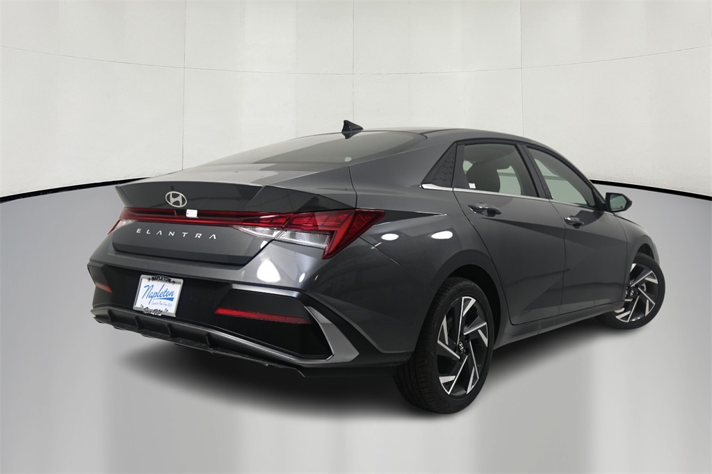 2025 Hyundai Elantra SEL 7