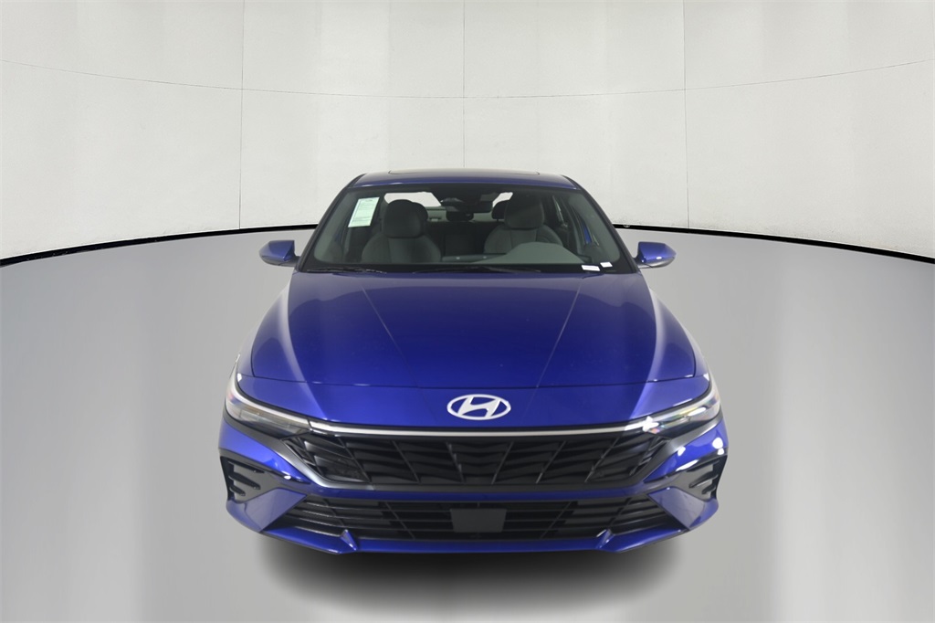 2025 Hyundai Elantra SEL 2