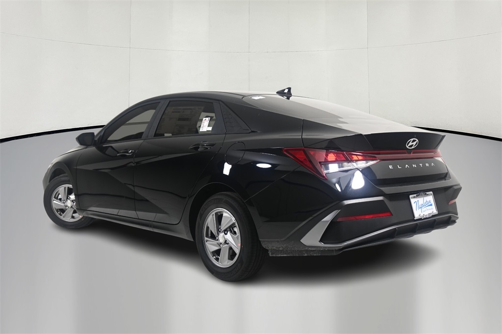 2025 Hyundai Elantra SE 5