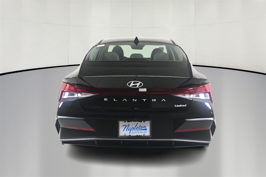 2025 Hyundai Elantra Limited 6