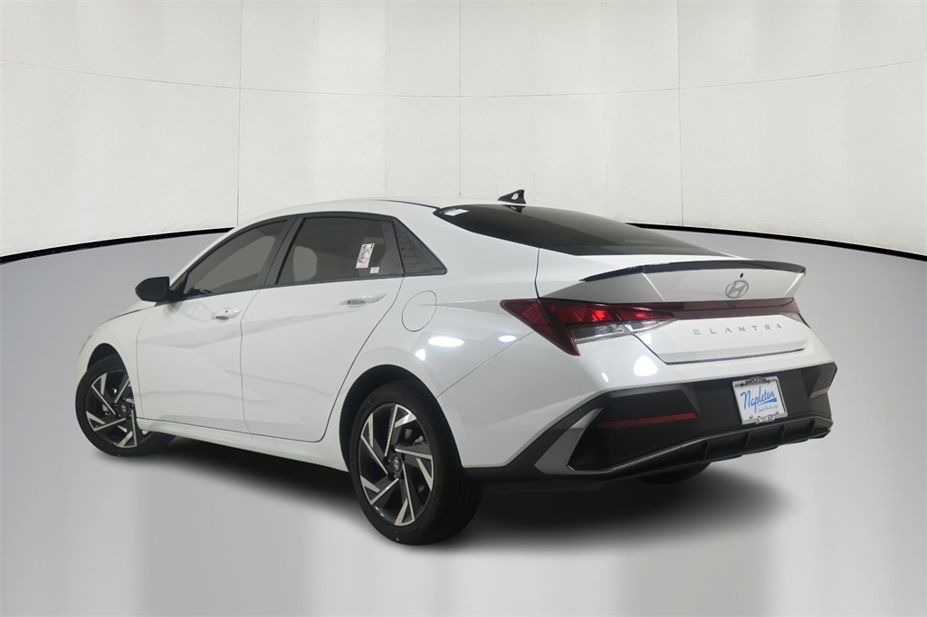 2025 Hyundai Elantra SEL 5