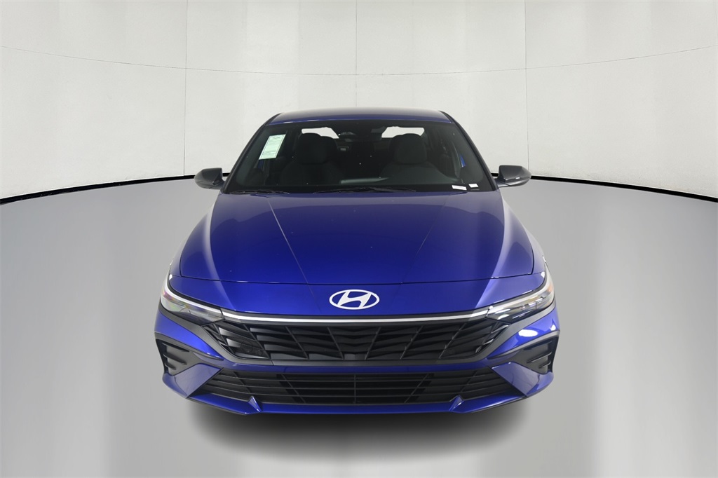 2025 Hyundai Elantra SEL 2