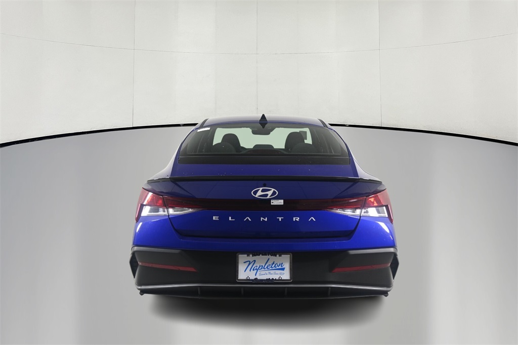 2025 Hyundai Elantra SEL 7