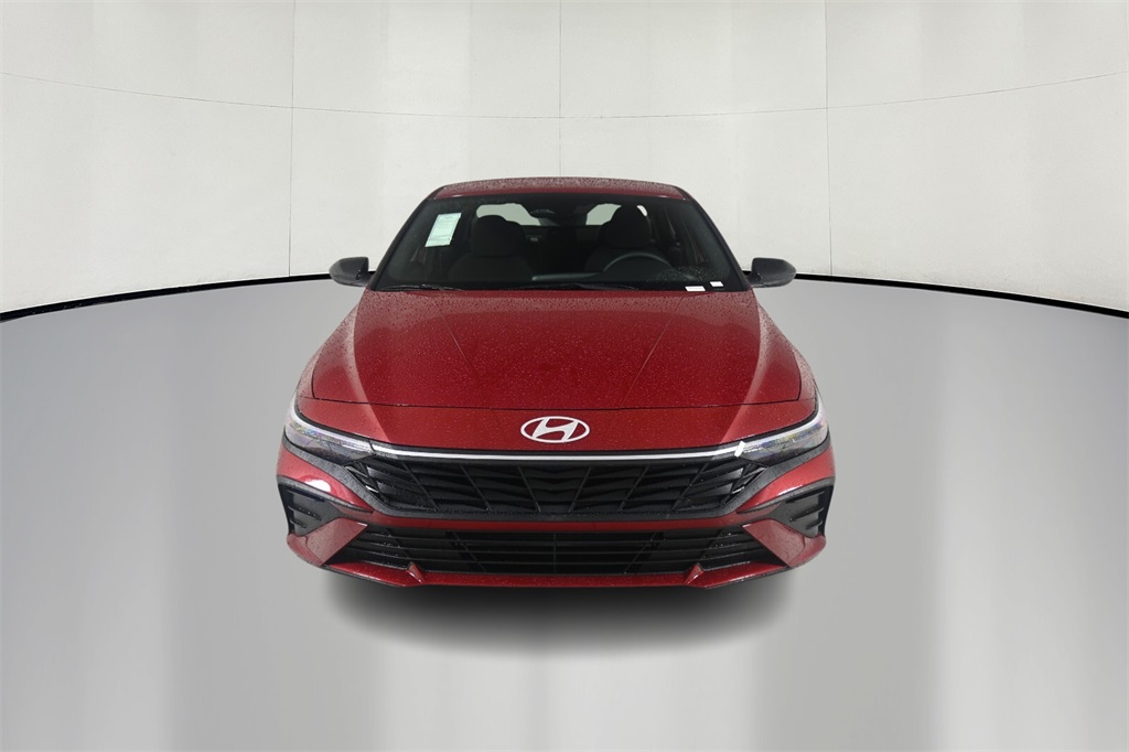 2025 Hyundai Elantra SEL 2