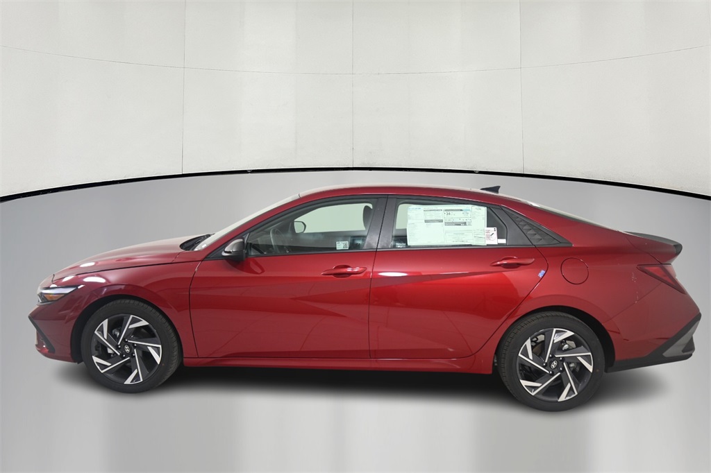 2025 Hyundai Elantra SEL 4