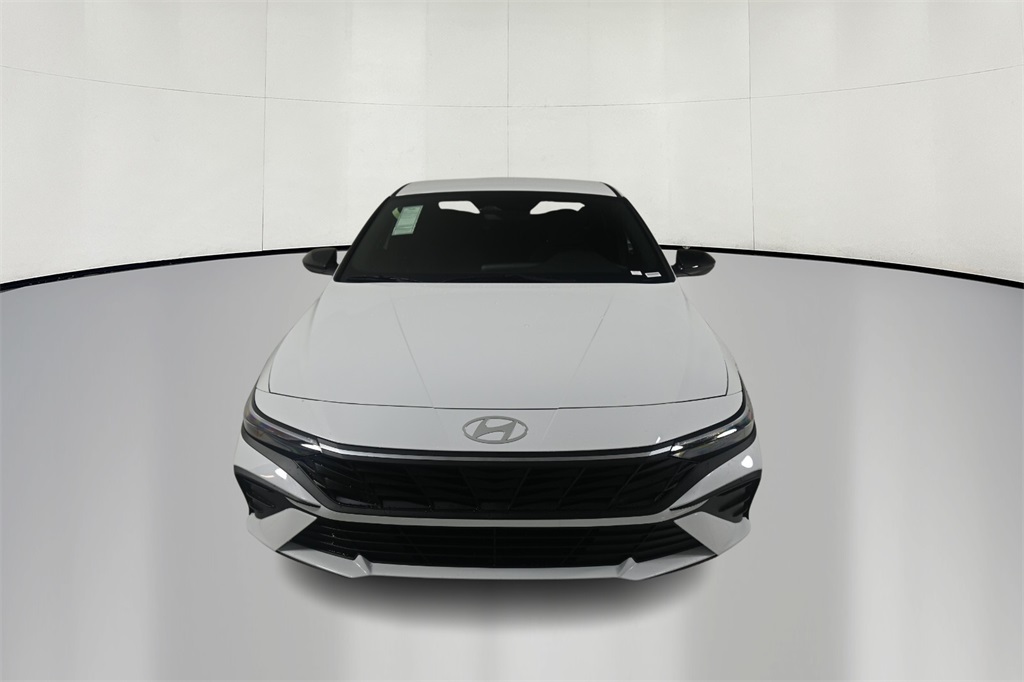 2025 Hyundai Elantra SEL 2