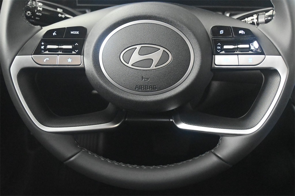 2025 Hyundai Elantra Limited 15