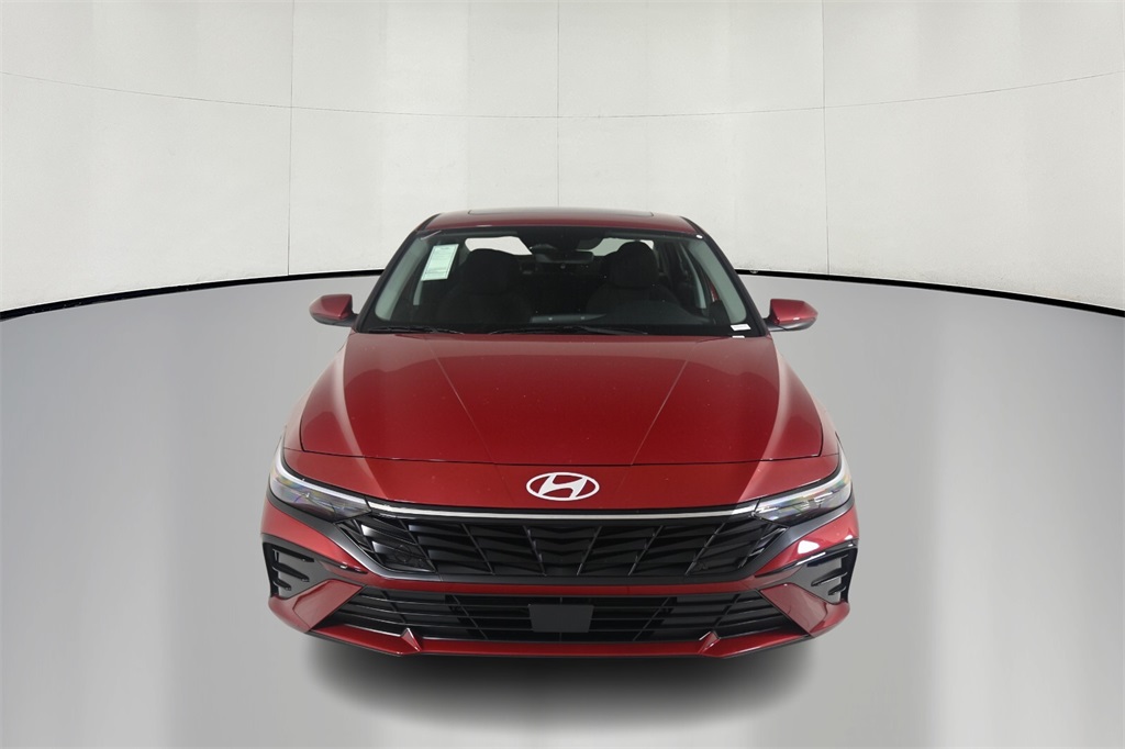 2025 Hyundai Elantra SEL 2