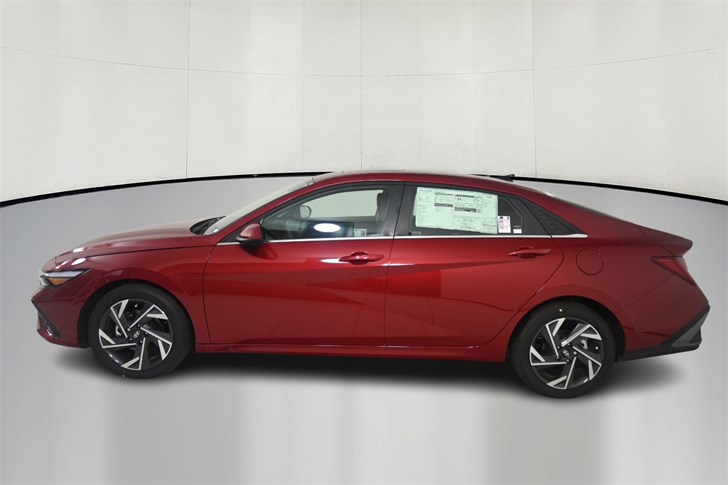 2025 Hyundai Elantra SEL 4