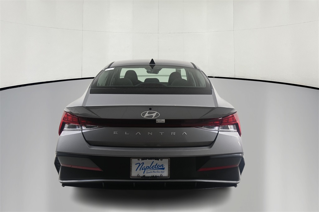 2025 Hyundai Elantra SEL 6