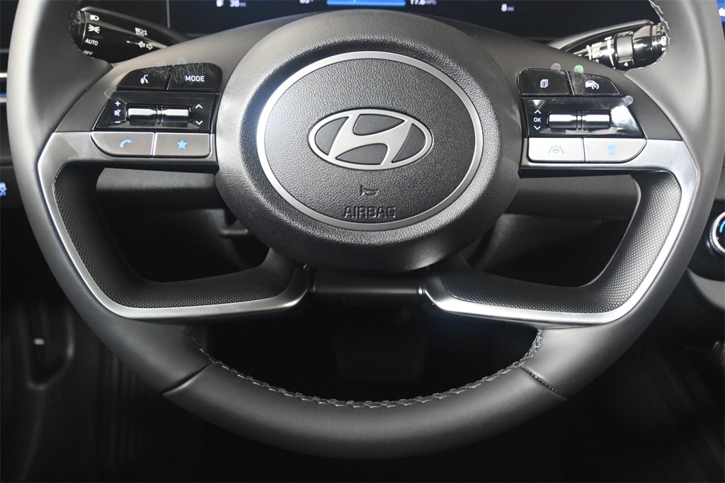 2025 Hyundai Elantra SEL 15