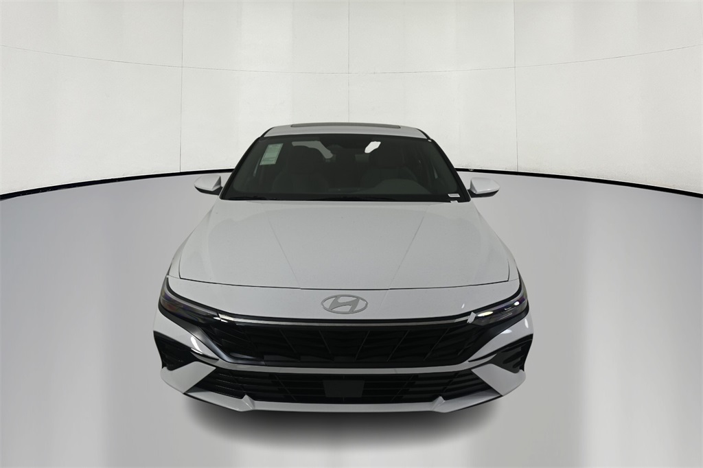 2025 Hyundai Elantra SEL 2