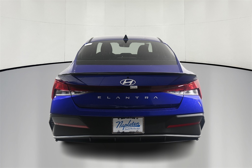 2025 Hyundai Elantra SEL 6