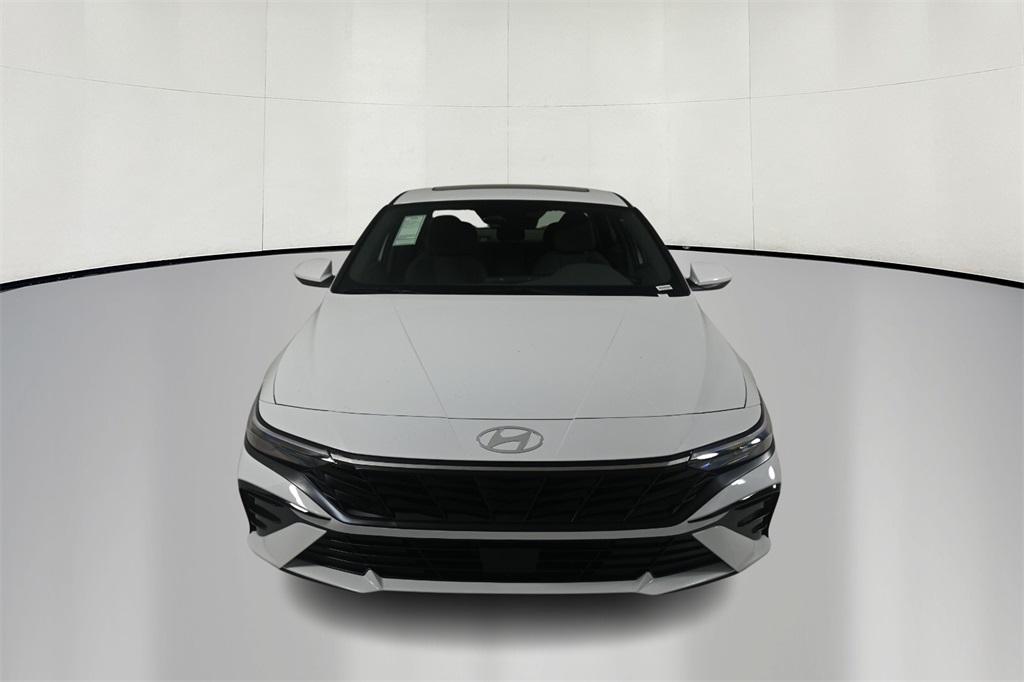 2025 Hyundai Elantra SEL 2