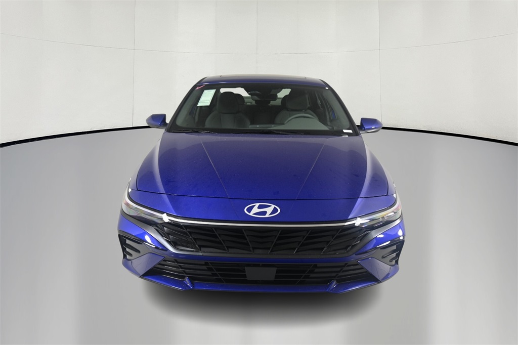 2025 Hyundai Elantra SEL 2