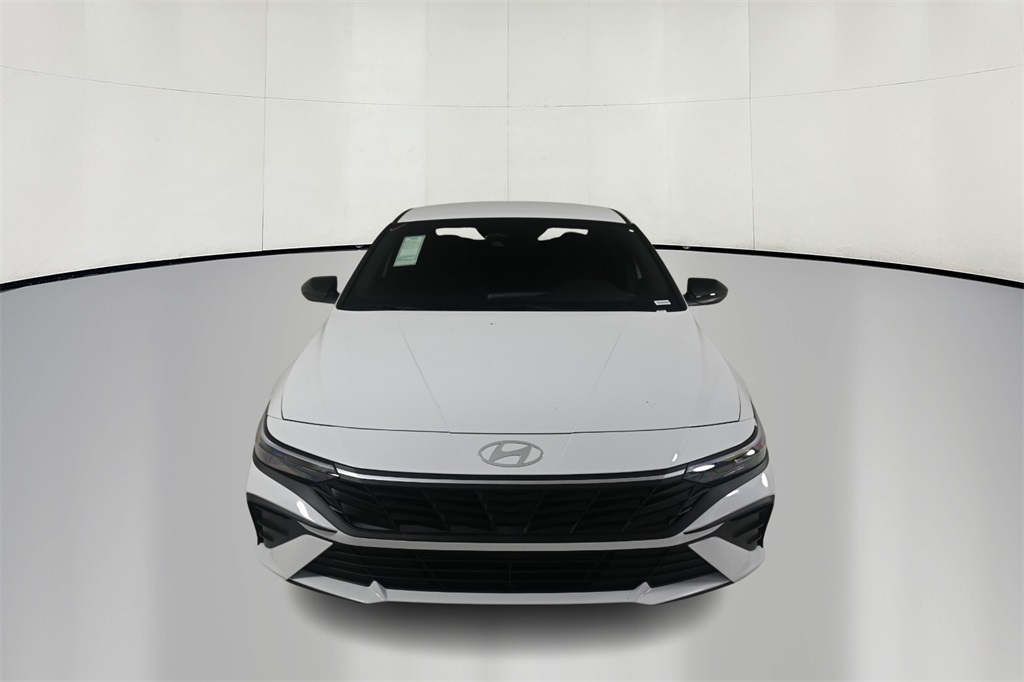 2025 Hyundai Elantra SEL 2