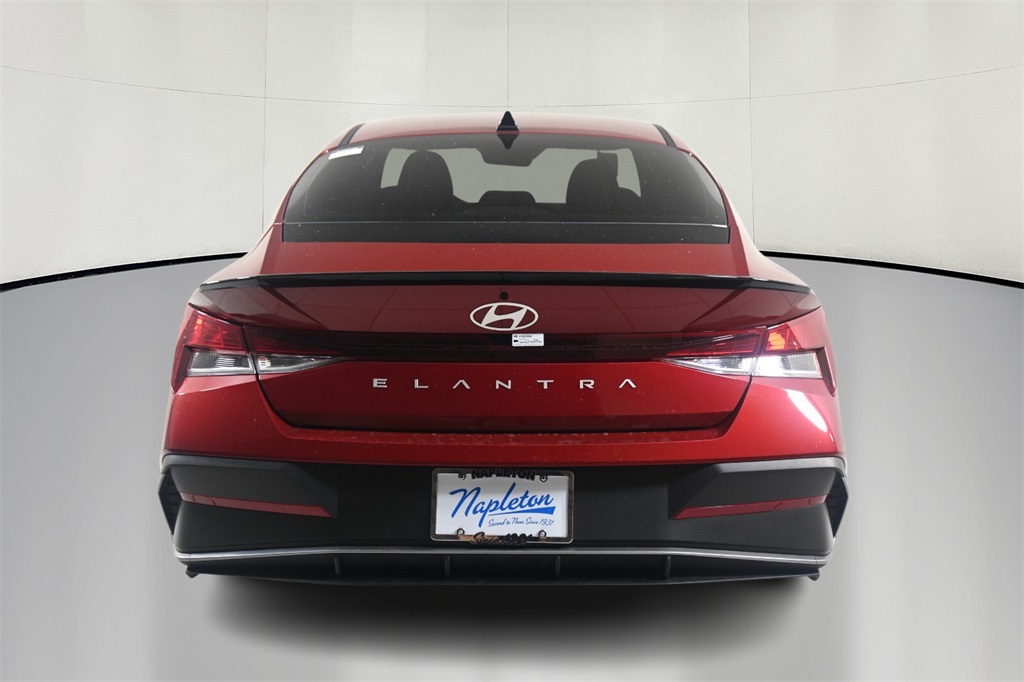 2025 Hyundai Elantra SEL 6