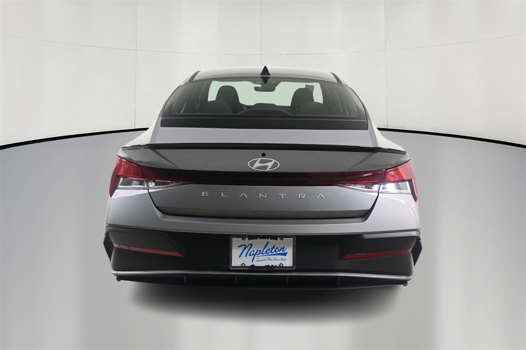 2025 Hyundai Elantra SEL 6