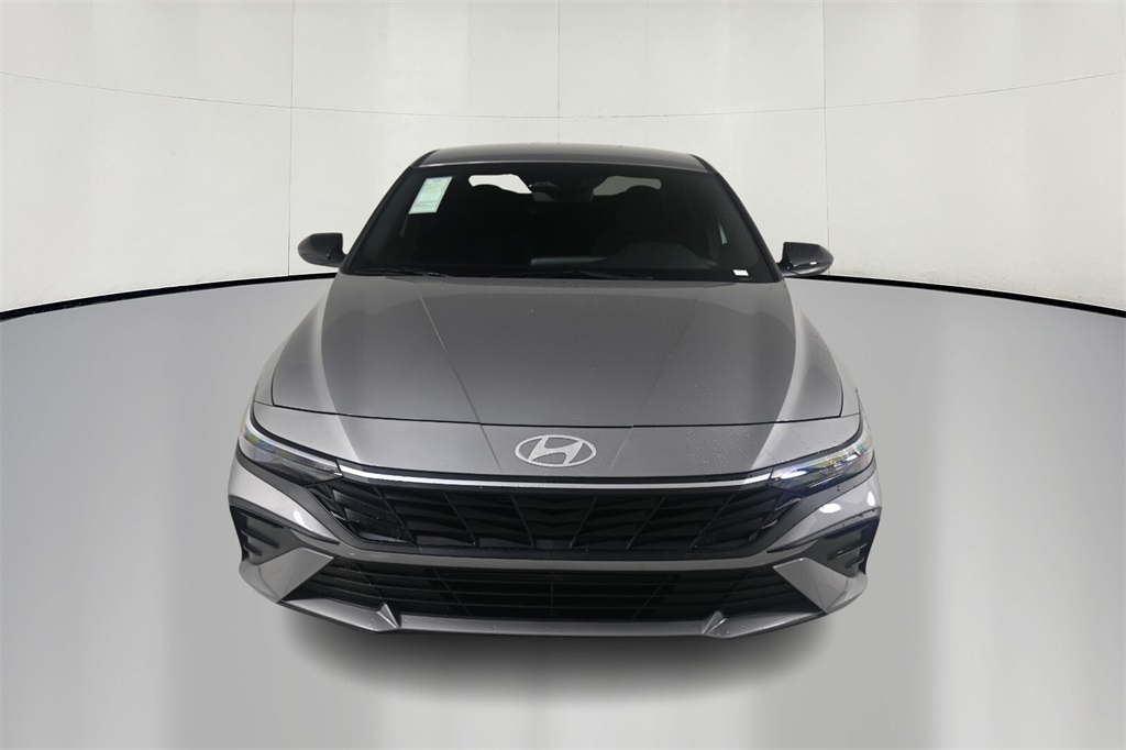 2025 Hyundai Elantra SEL 2