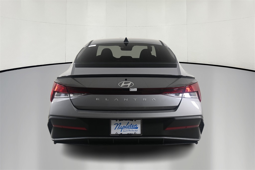 2025 Hyundai Elantra SEL 6