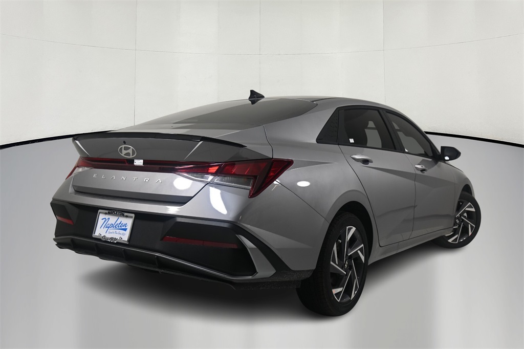 2025 Hyundai Elantra SEL 7