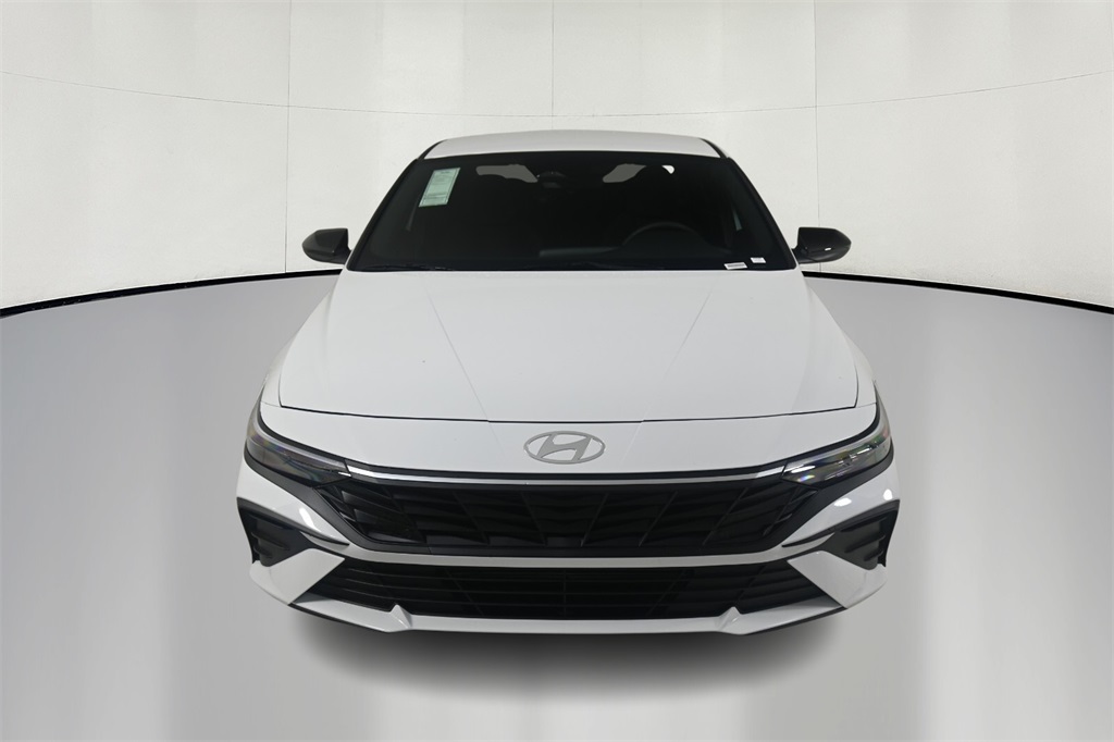 2025 Hyundai Elantra SEL 2