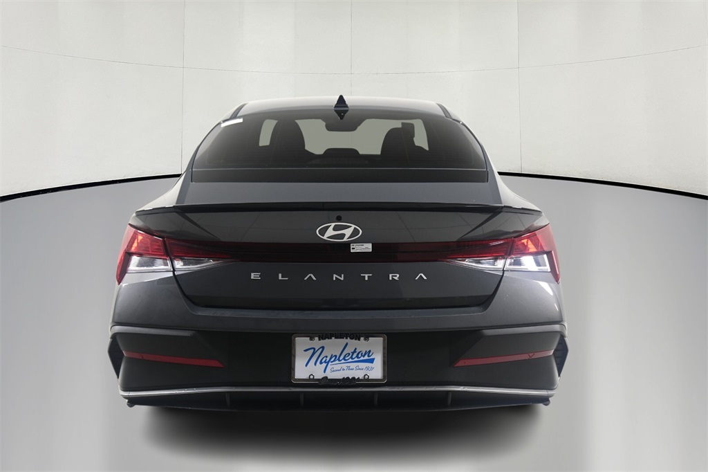 2025 Hyundai Elantra SEL 6