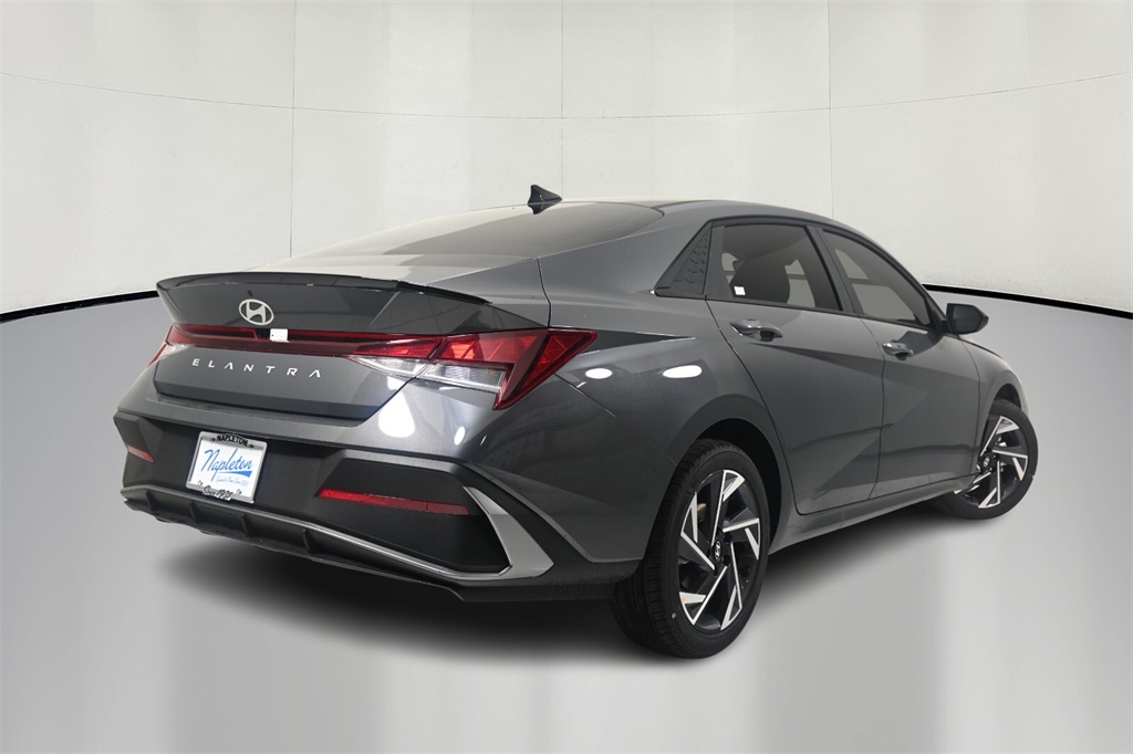 2025 Hyundai Elantra SEL 7