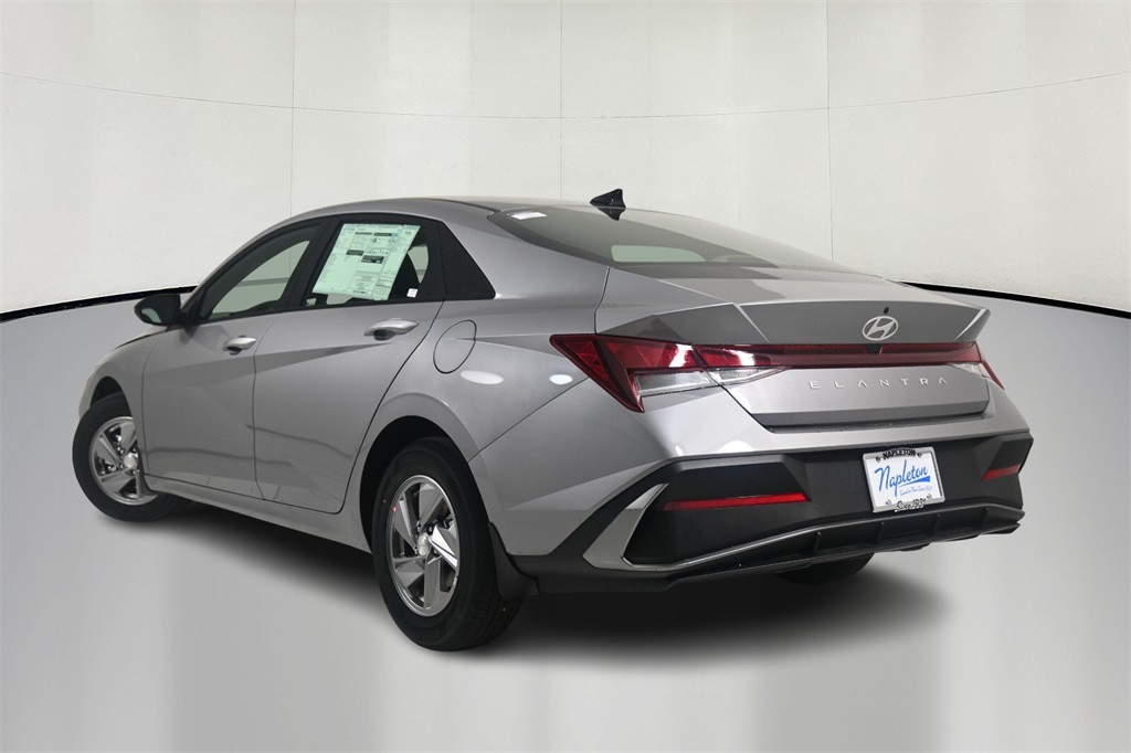 2025 Hyundai Elantra SE 5