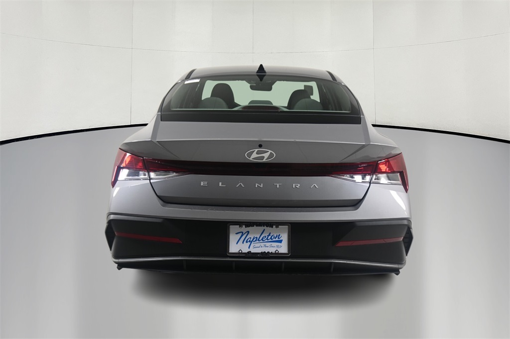 2025 Hyundai Elantra SE 6