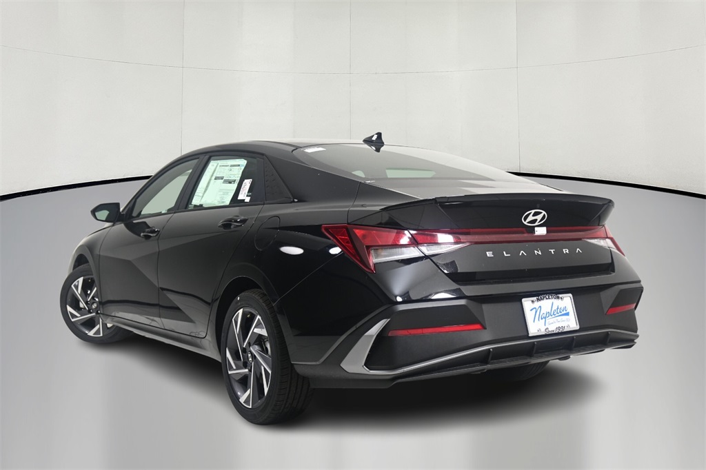 2025 Hyundai Elantra SEL 5