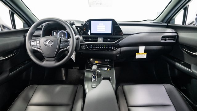 2025 Lexus UX 300h 5