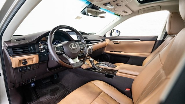 2016 Lexus ES 350 9