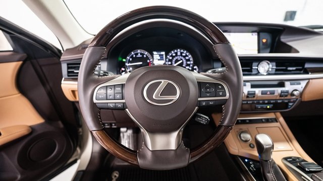 2016 Lexus ES 350 12