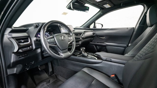 2022 Lexus UX 250h 9