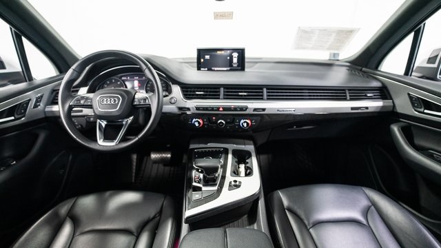 2019 Audi Q7 45 Premium 7