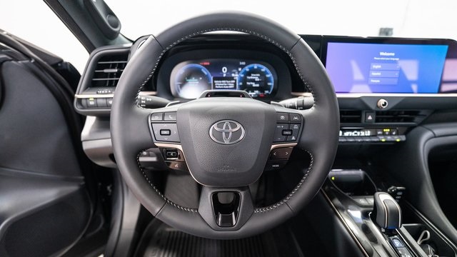 2024 Toyota Crown Platinum 12