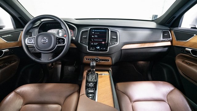 2021 Volvo XC90 T6 Momentum 8