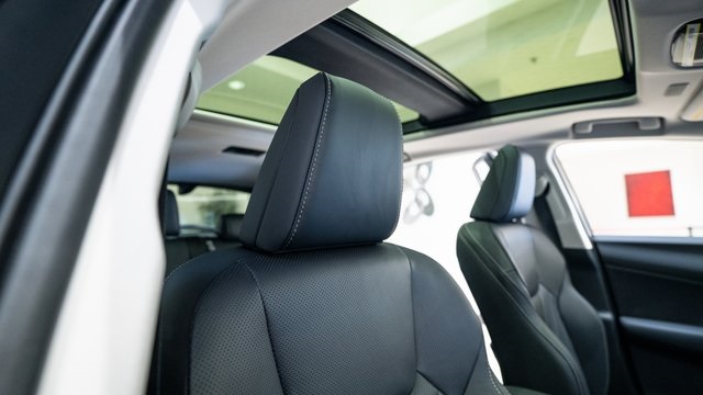 2025 Lexus NX 450h+ Luxury 11