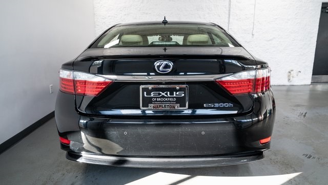 2013 Lexus ES 300h 6