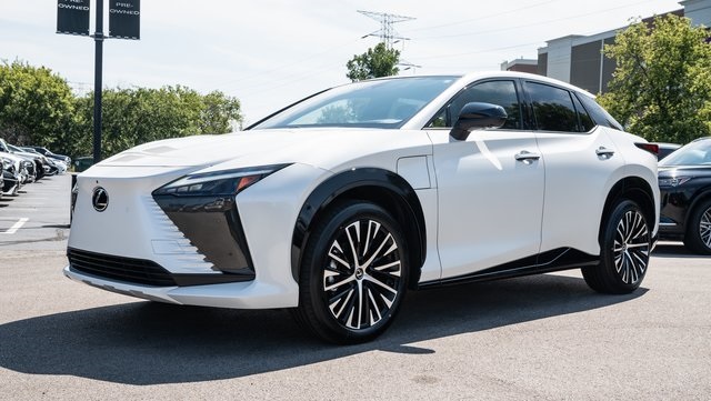 2024 Lexus RZ 450e Premium 3