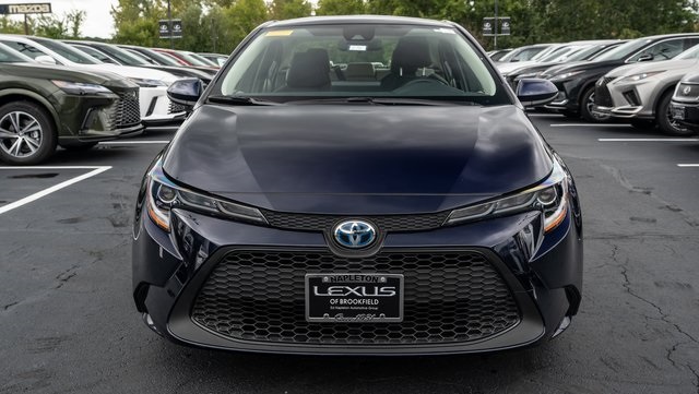 2022 Toyota Corolla Hybrid LE 2