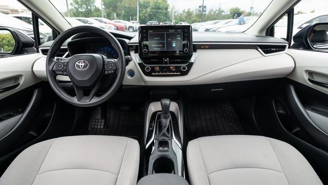 2022 Toyota Corolla Hybrid LE 8